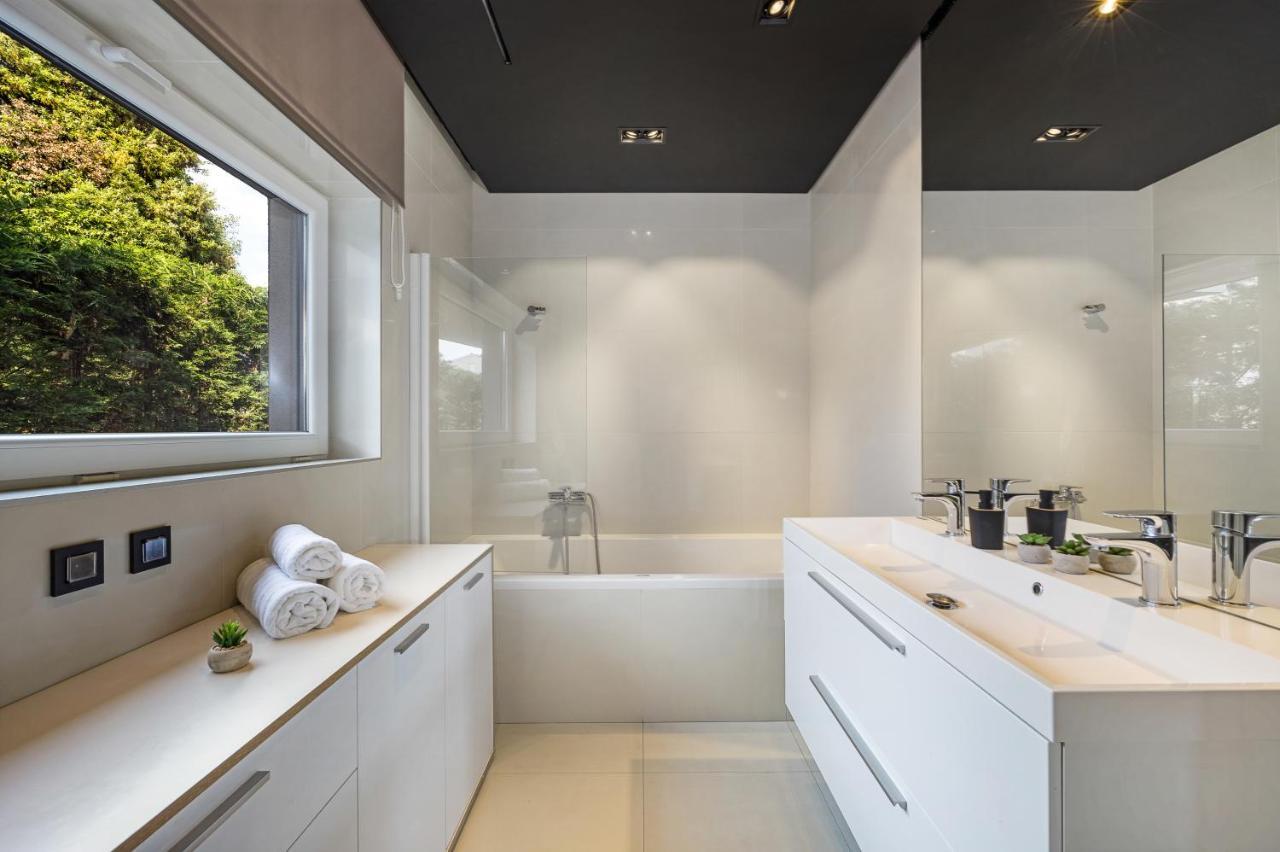 Aida - 4 Bedroom Luxury With Large Private Pool 4k Projector And Jacuzzi Villa *